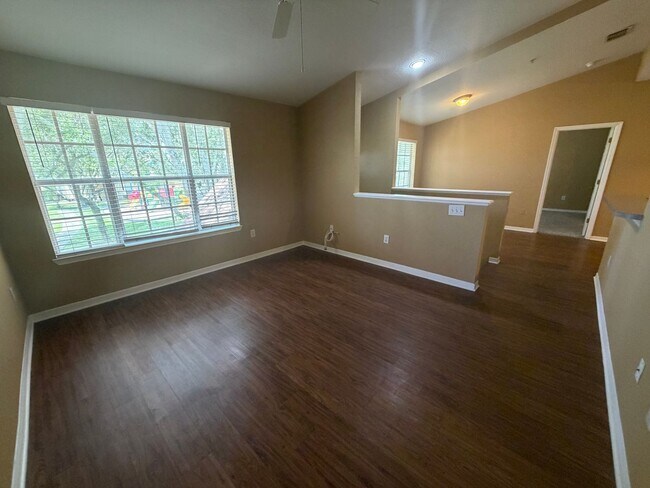 Foto del edificio - 856 Grand Regency Pointe