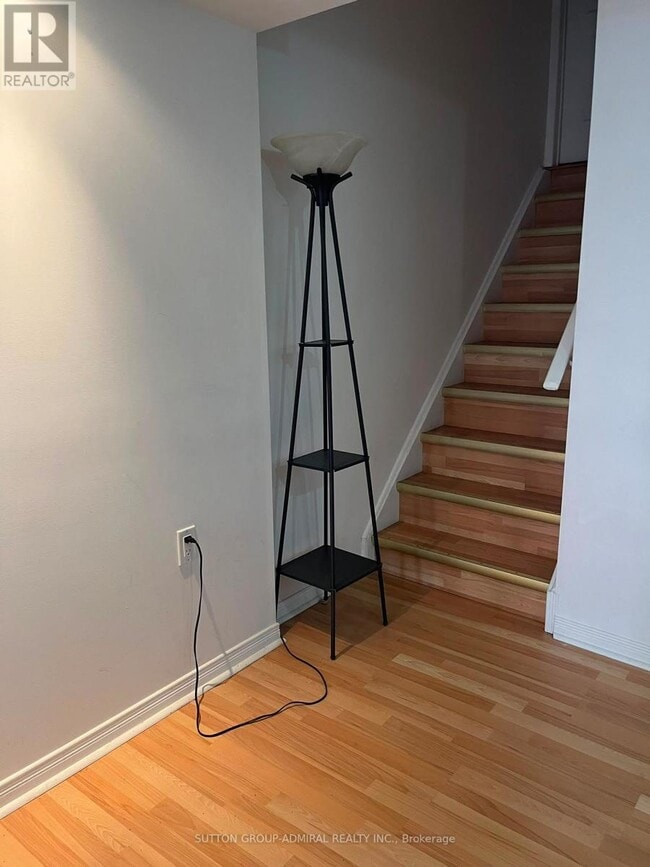 Building Photo - 51 Casabel Dr