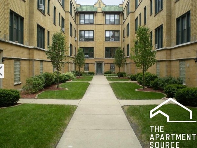 Building Photo - 2332 N Spaulding Ave