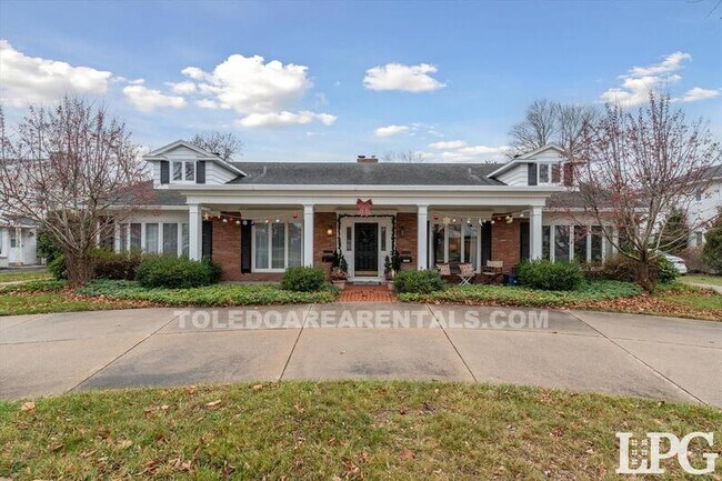 Foto del edificio - 3835 Hillandale Rd