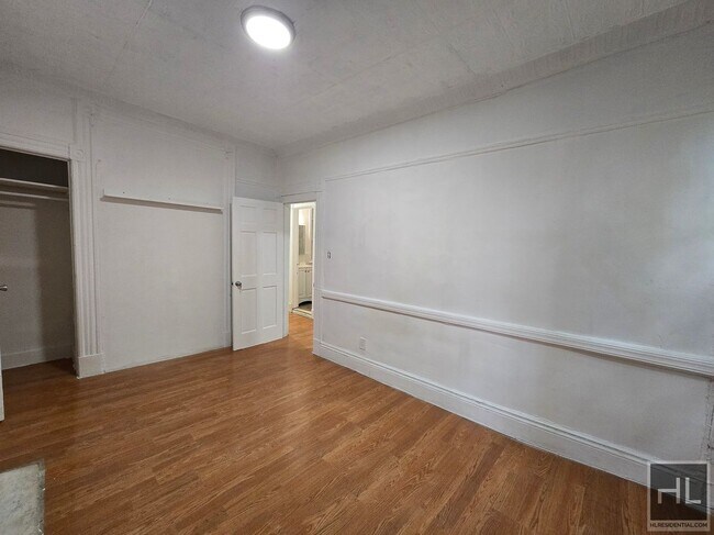 Building Photo - 92 STERLING PLACE