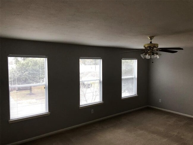 Building Photo - 11118 Northam Dr