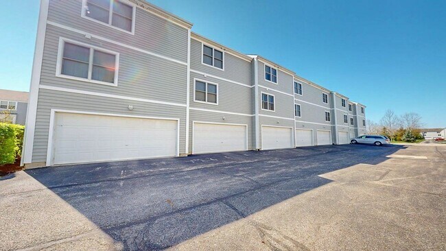 Foto del edificio - 5930 Winberry Creek Dr