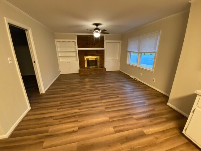 Foto del edificio - Coming Available July 2025 – Spacious 3BR/...