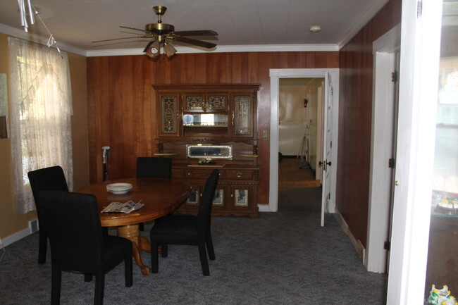 1st floor dining room - 1507 Elm St