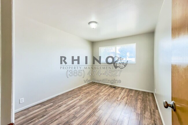 Foto del edificio - 3907 1040 E