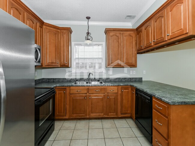 Foto del edificio - 6358 Braybourne Main