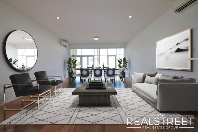 Building Photo - LUXURY 3 BR in Queens!