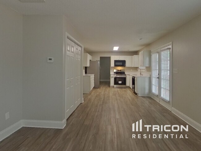 Foto del edificio - 3453 Sunset Rd