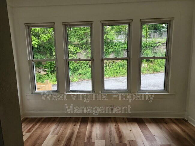 Foto del edificio - 208 Croft St