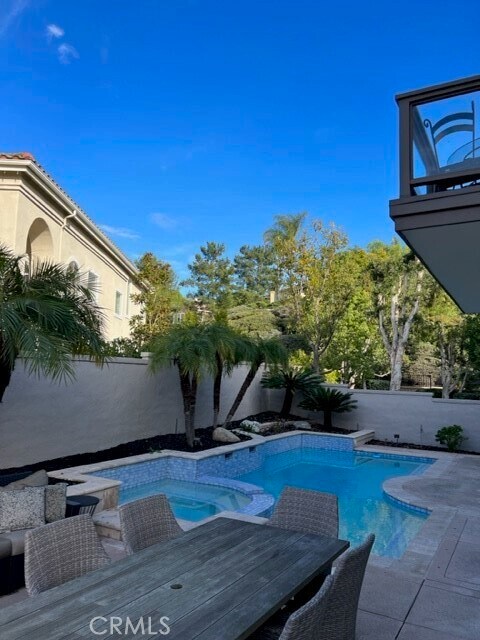 Building Photo - 27041 S Ridge Dr