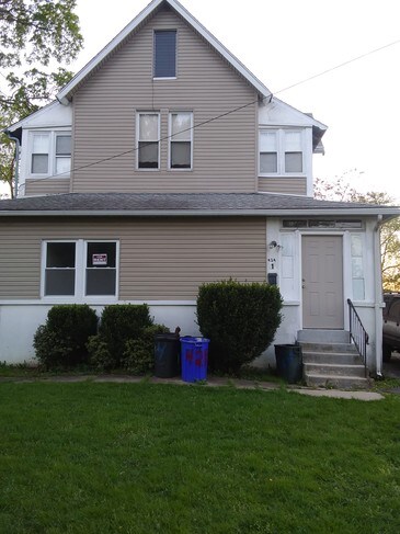Building Photo - 424 Folcroft Ave