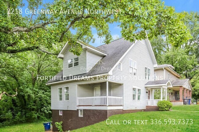Foto del edificio - 2218 Greenway Ave NW