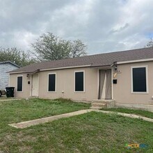 Building Photo - 205 W Vardeman Ave