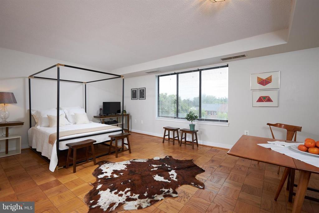 Foto principal - 3101 New Mexico Ave NW