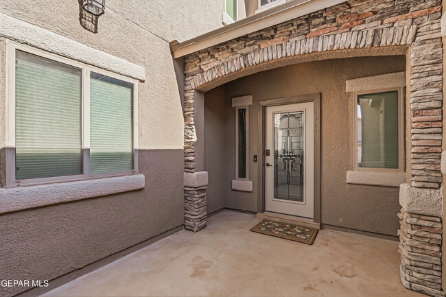 Foto del edificio - 14844 Sunny Land Ave