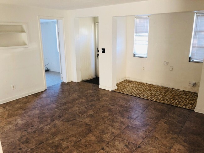 Foto del edificio - 210 Lee Dr