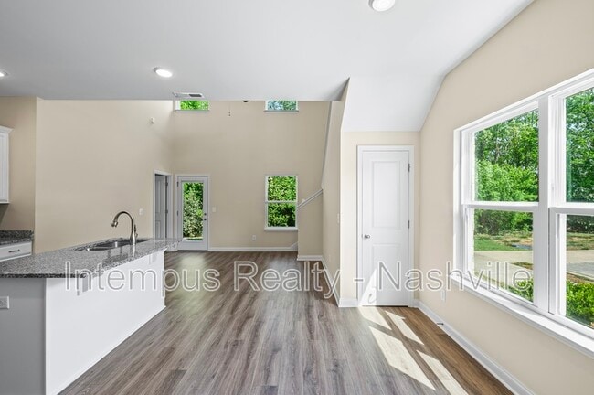 Building Photo - 1704 Bethel Ln