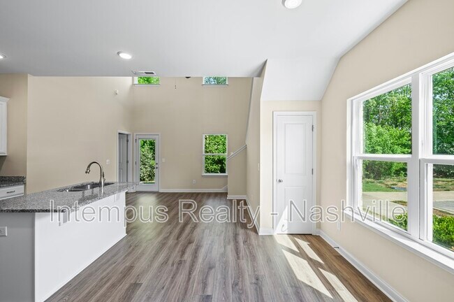 Foto del edificio - 1704 Bethel Ln