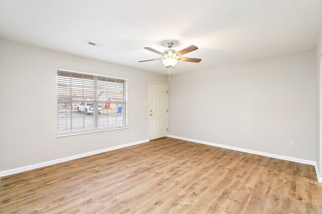 Building Photo - 2108 Brownstone Way