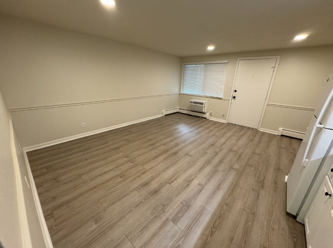 Building Photo - 3455 S Logan St