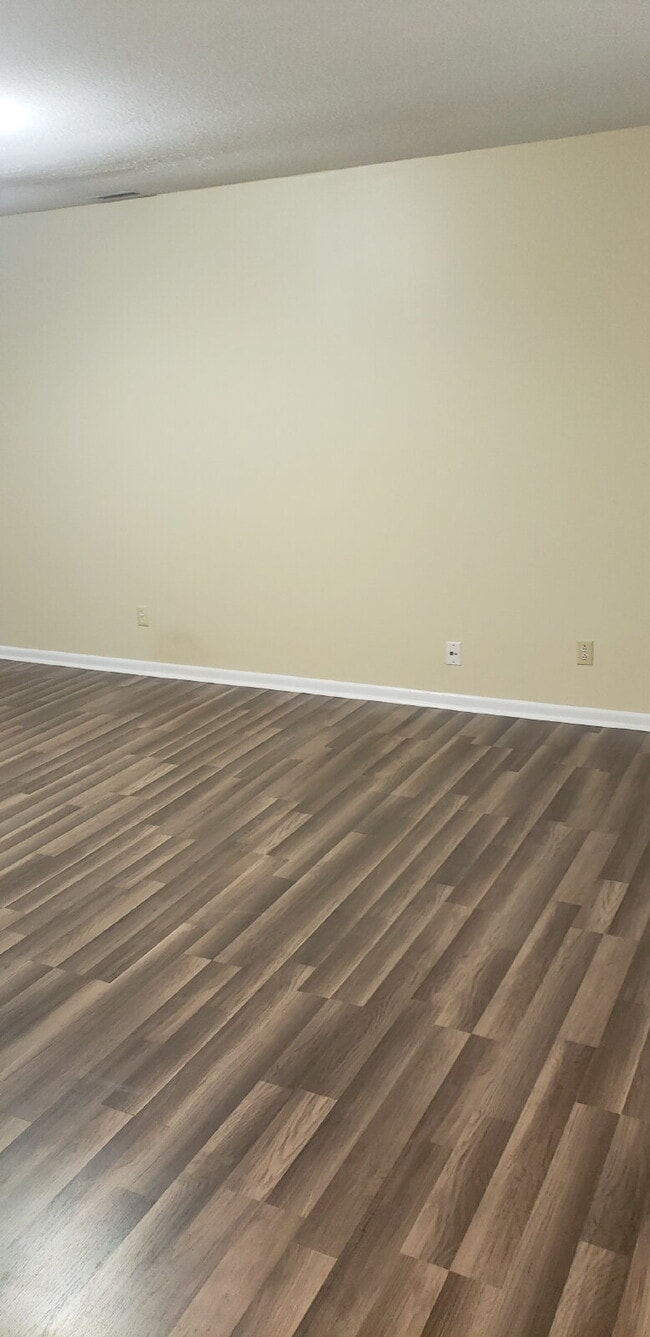 Building Photo - 2 BR, 1 BA APARTMENT- SCOTT HILLS (GOLDSBORO, NC) WATER INCLUDED