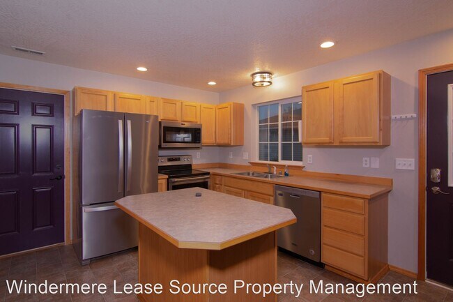 Foto del edificio - 3 br, 2.5 bath House - 3208 Meadow Glen Lane