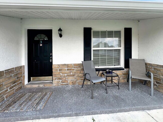 Building Photo - Wickedly Cute, Shockingly Affordable – 1BR...