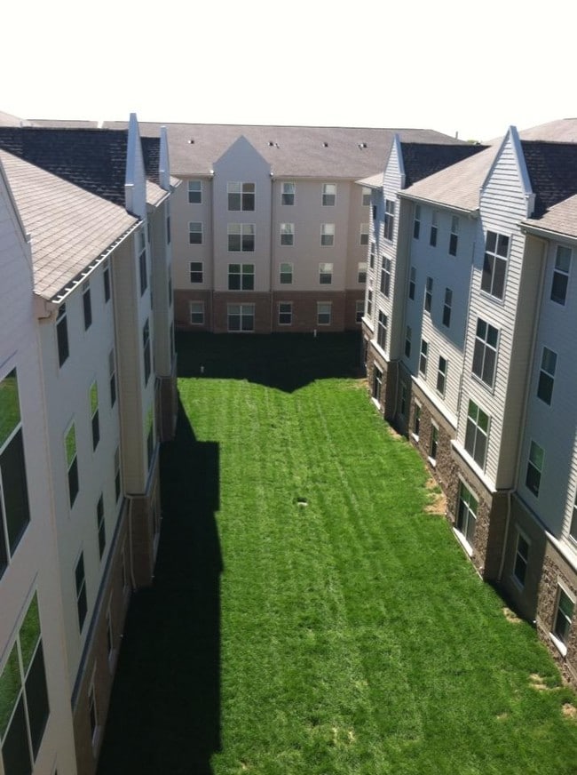 Building Photo - Union at Dearborn Student Apartments