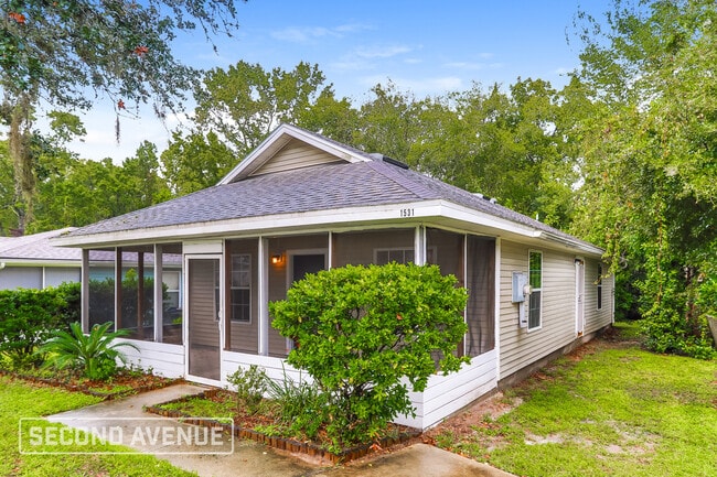 Building Photo - 1531 Brook Forest Dr