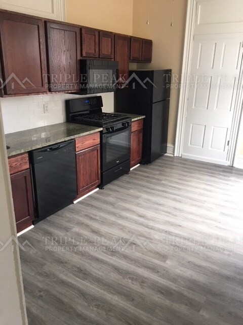 Foto del edificio - 1044 DeKalb St
