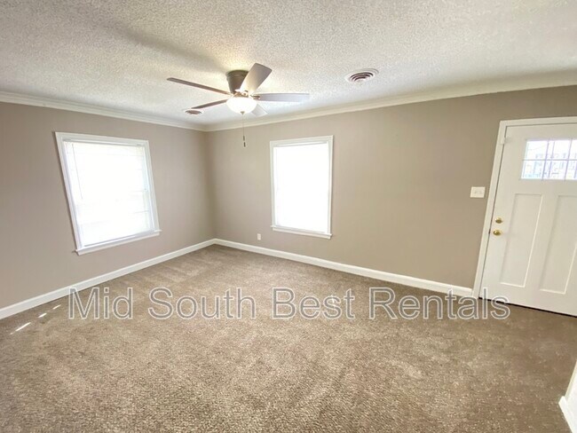 Building Photo - 3556 Hazelwood Ave