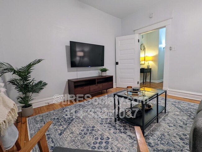 Building Photo - 2920 Louisiana Ave