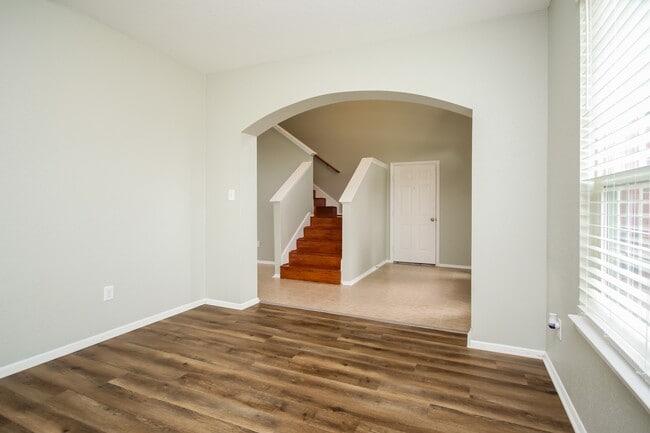 Foto del edificio - 16614 Cold Harbor Ln