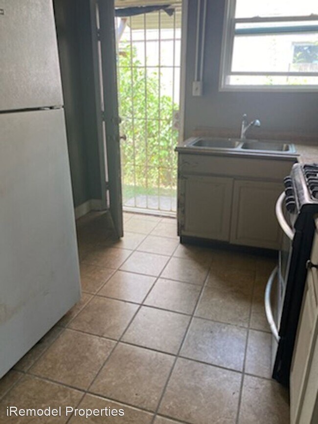Building Photo - 1 br, 1 bath House - 125 College Park Circle