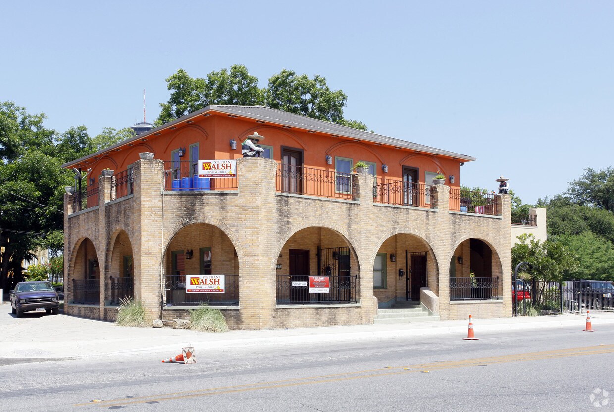 Primary Photo - 604 S St Marys St