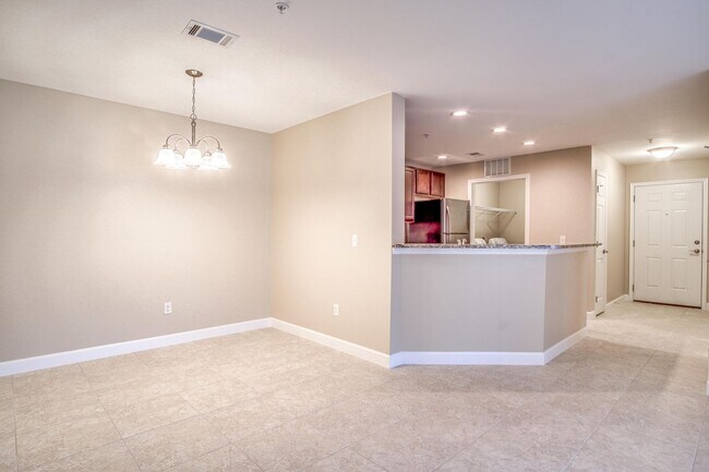 Foto del edificio - The Residences at Cypress Preserve, Beautiful 1B/1B Apartment in FWB in Pristine Nature Setting!