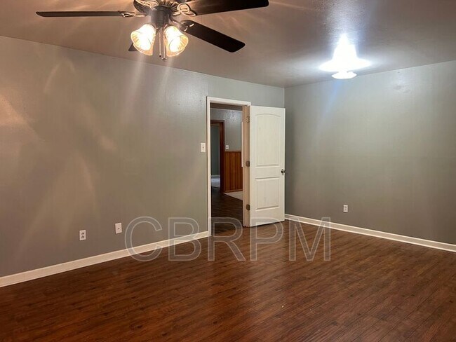 Foto del edificio - 4912 17th St
