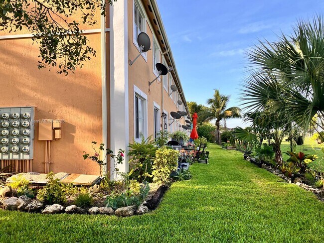 Building Photo - 17820 NW 73rd Ave