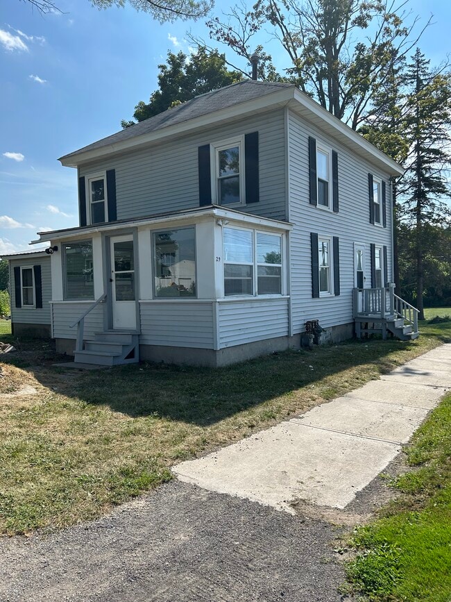Building Photo - 29 Freeville Rd