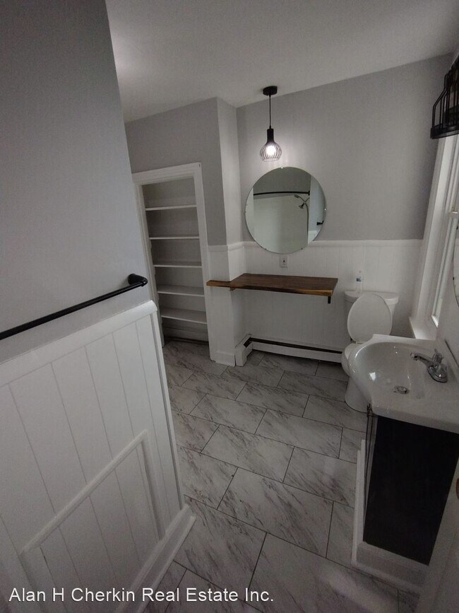 Building Photo - 3 br, 1 bath House - 146 S 6th St Columbia...