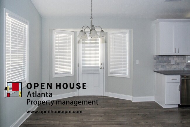 Building Photo - 1600 Oak Log Ct, Buford