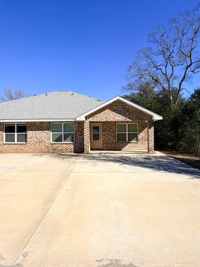 Foto del edificio - 2168 Paloma St