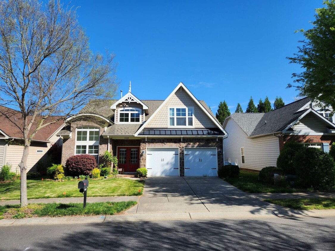 Foto principal - 4 Bedroom/3.5 Bathroom in Waxhaw COMING SOON!