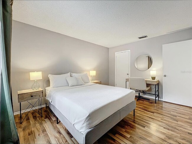 Building Photo - 127 Springwood Cir