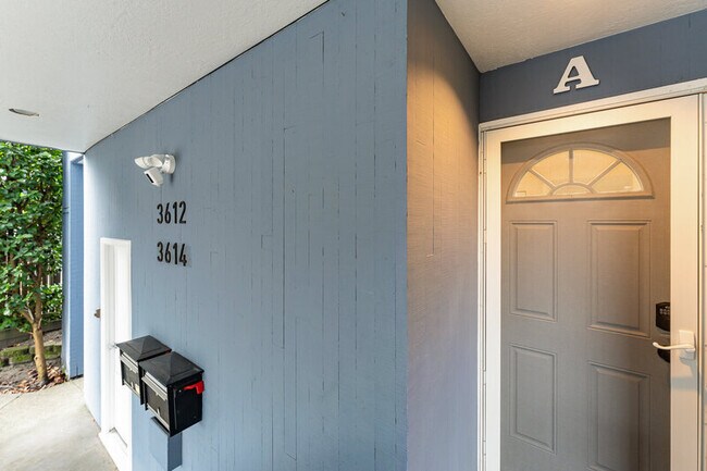 Photo - 3614 Interlake Ave N Townhome