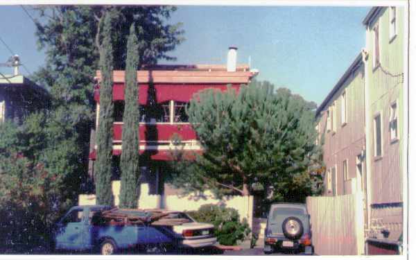 Building Photo - 530 Canal St