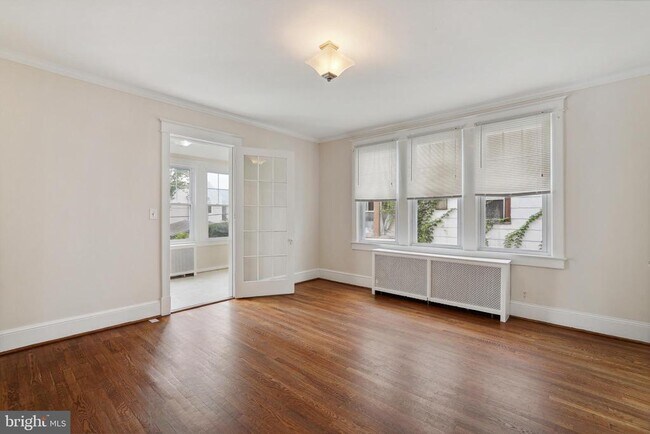 Building Photo - 4226 Fessenden St NW