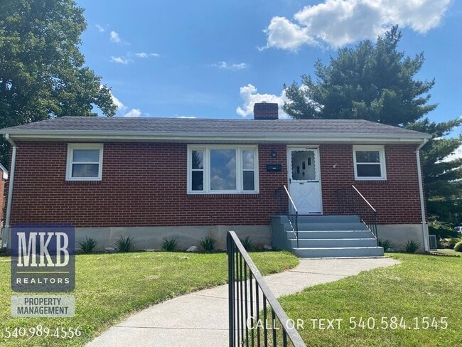 Foto del edificio - 3136 Fleetwood Ave SW