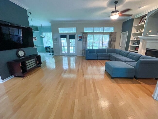 Foto del edificio - Pet Friendly 3BR/2BA House w/ Flex Space -...